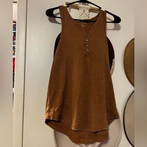 American Eagle Tan Waffle pattern tank top